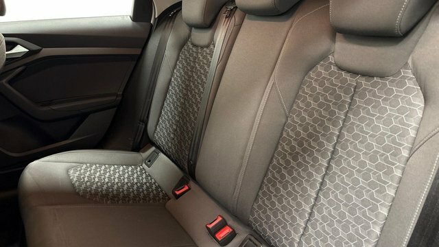 Audi A1 1.0 Tfsi 25 Sport KR71GKA Grey #5
