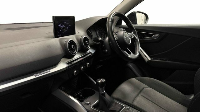 Audi Q2 1.0 Tfsi Sport Suv FP67ZPY Black #4
