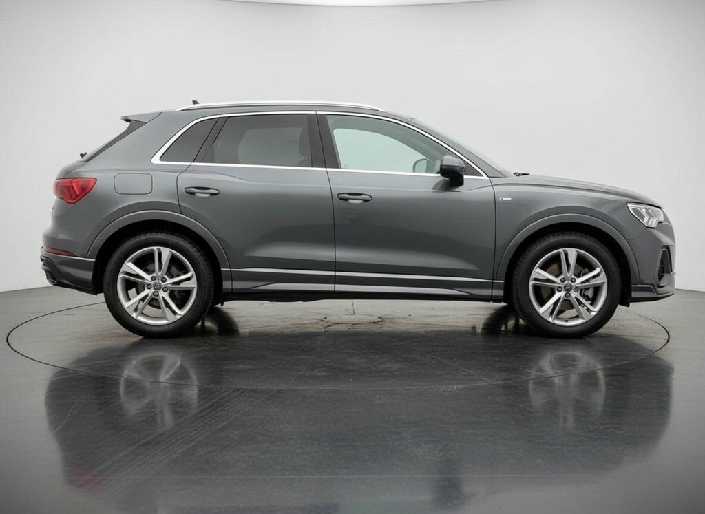 Audi Q3 1.5L S Line Grey #2