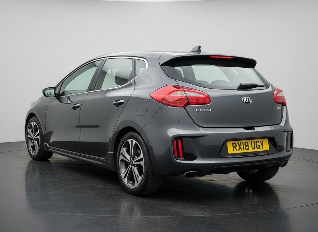 Kia Ceed Hatchback Silver #4