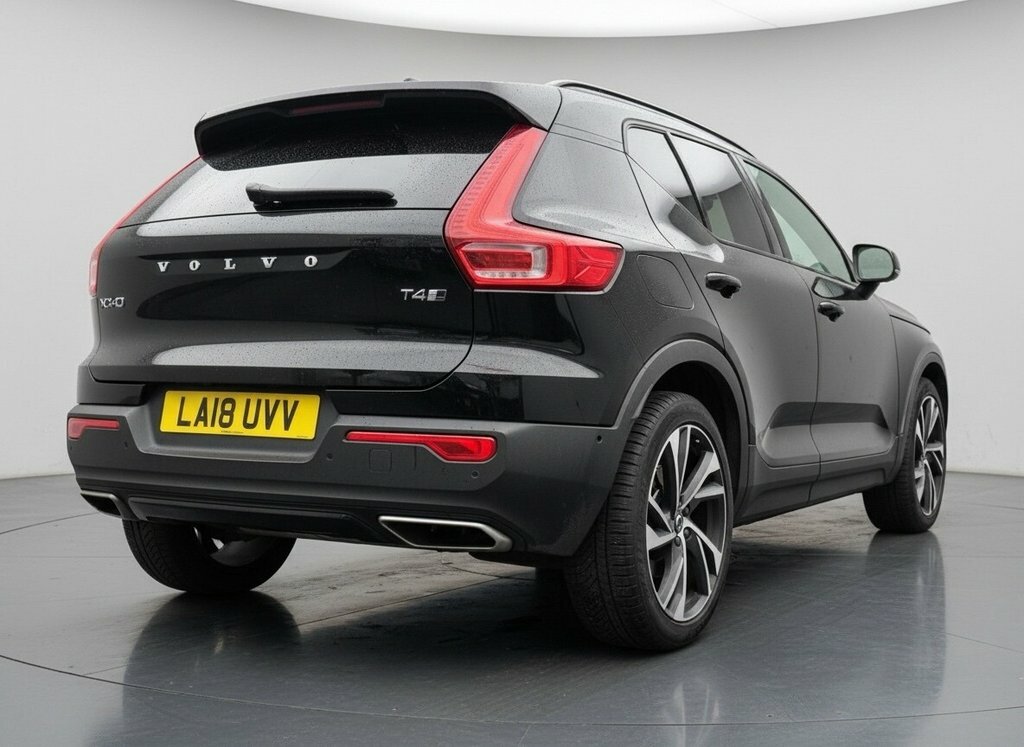 Volvo XC40 Suv Black #5