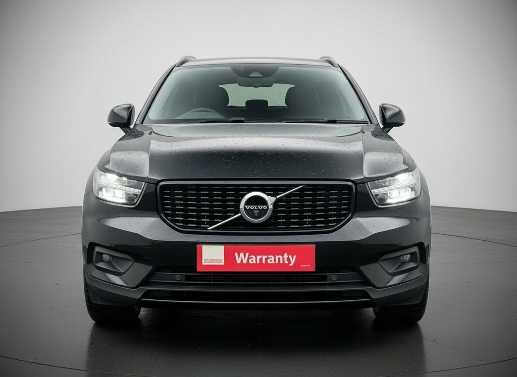 Volvo XC40 Suv Black #4