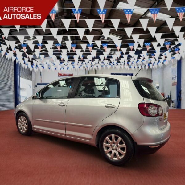 Volkswagen Golf Plus Automatic #2