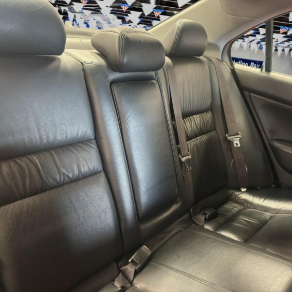 Honda Accord Saloon Silver #8