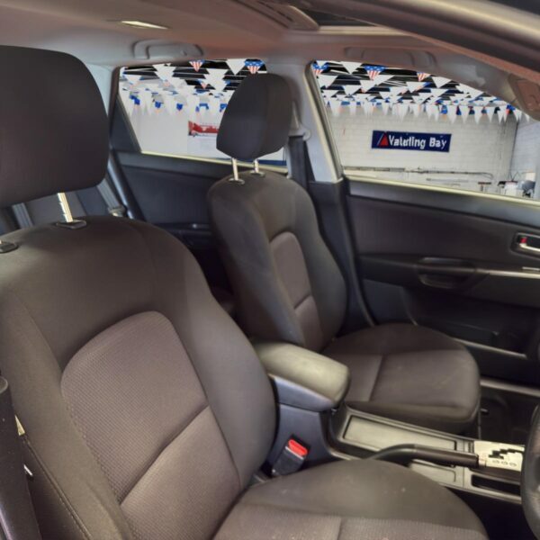 Ford Mondeo Hatchback Grey #9