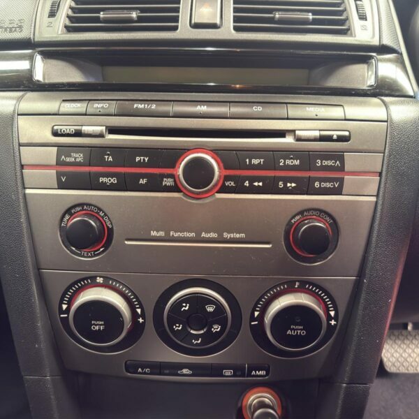 Ford Mondeo Hatchback Grey #5