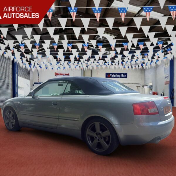 Audi A4 2.0 Tdi Ultra Sport  #3