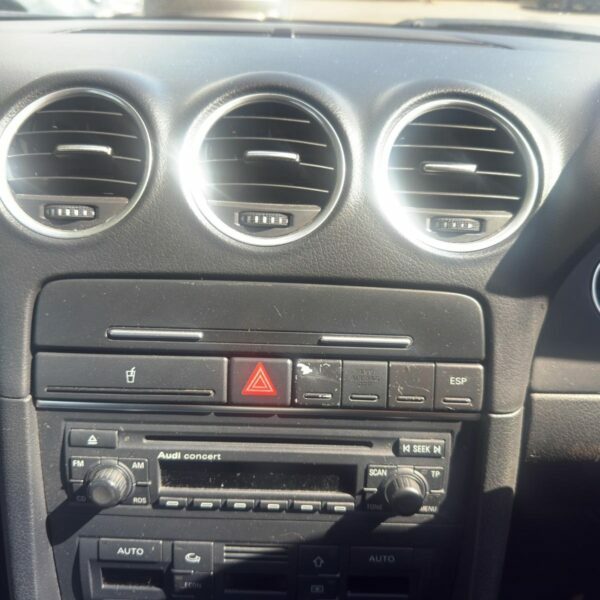 Audi A4 2.0 Tdi Ultra Sport  #10