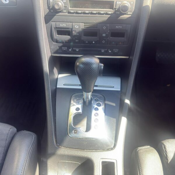Audi A4 2.0 Tdi Ultra Sport  #12