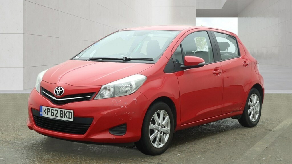 Toyota Yaris 1.33 Vvt-i Tr Multidrive S KP62BKD Red #2