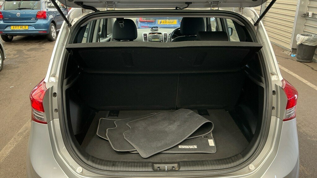 Hyundai Ix20 1.6 Crdi Active Blue Blue #9