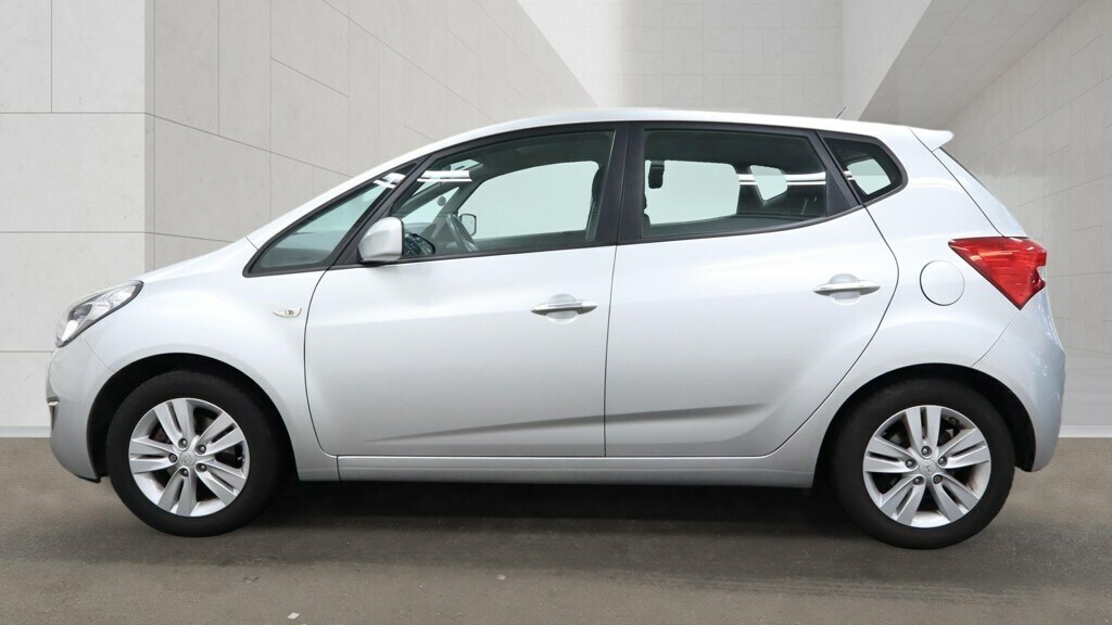 Hyundai Ix20 1.6 Active Silver #6