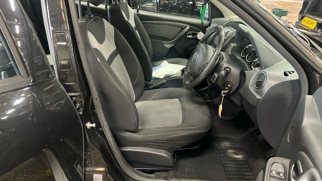 Dacia Duster 1.6 Ambiance Sce White #11