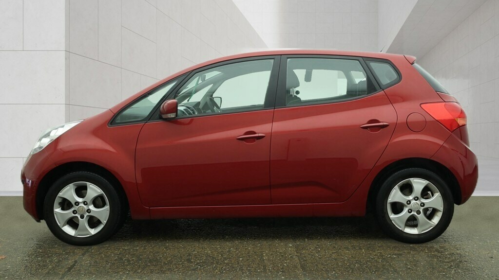 Kia Venga 1.6 2 Red #6