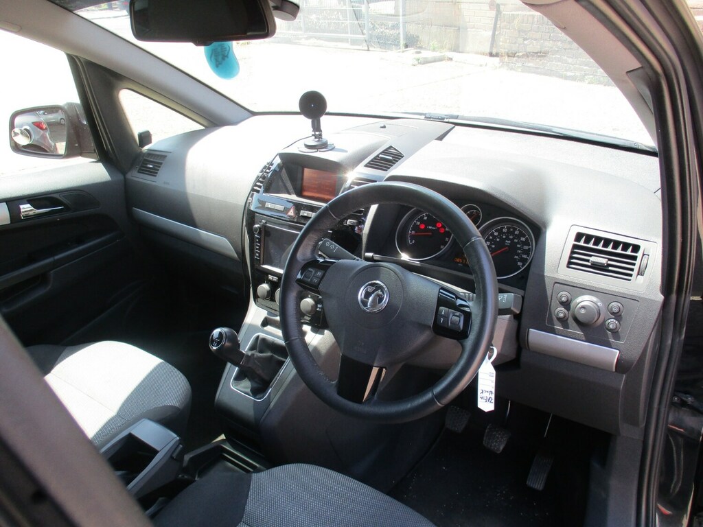 Vauxhall Zafira  Silver #7