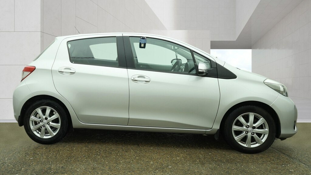 Toyota Yaris 1.33 Vvt-i T Spirit Multidrive S Silver #5