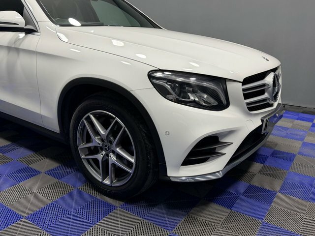 Mercedes-Benz GLC Class 2018 2.1 Glc250d Amg Line Suv G-tronic KE68CXT White #3