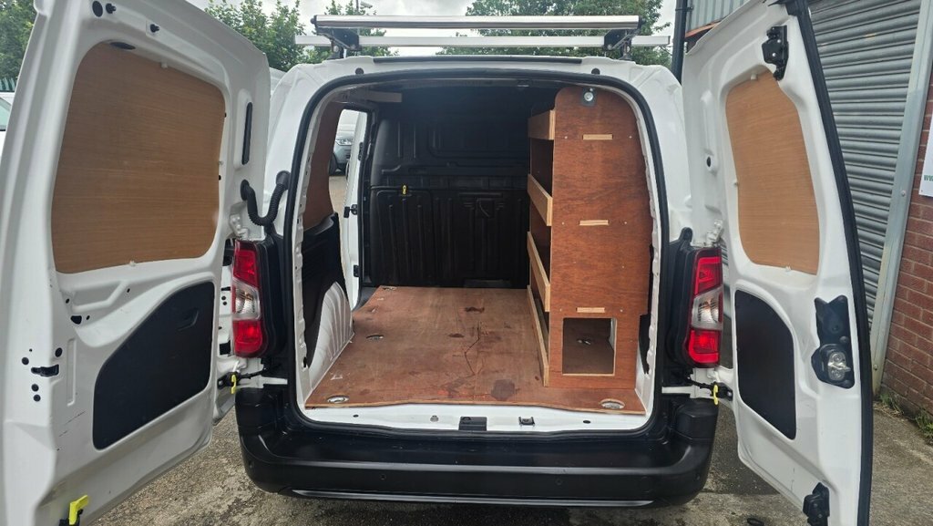 Peugeot Partner 1.5L Professional MF21ERO White #2