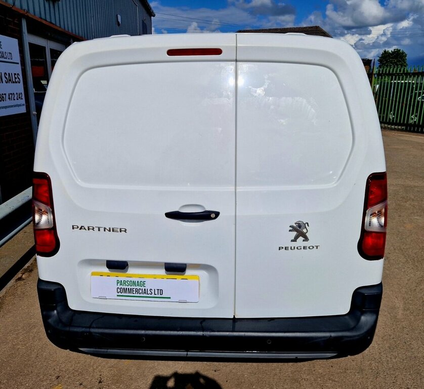 Peugeot Partner 1.5L Professional White #6