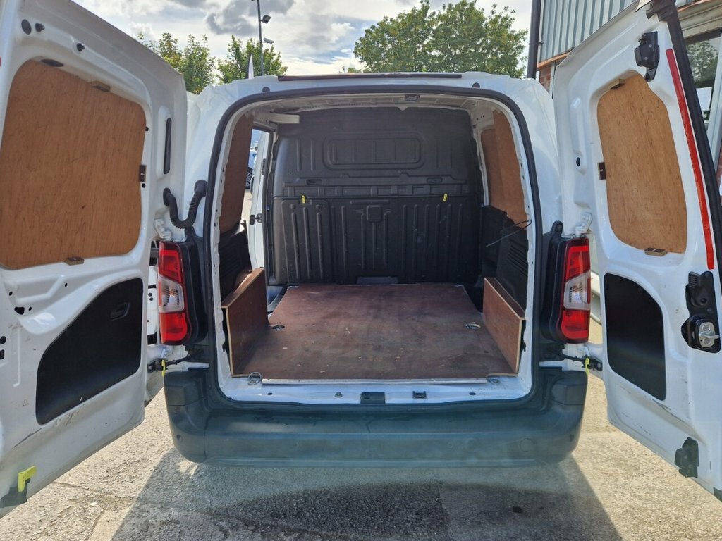 Peugeot Partner 1.5L Professional White #2