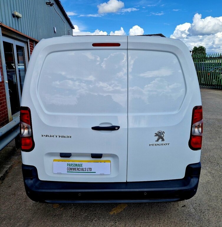Peugeot Partner 1.5L Professional White #6