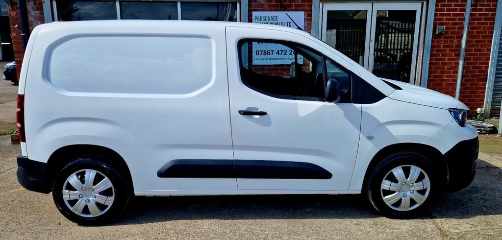 Peugeot Partner Professional White #8