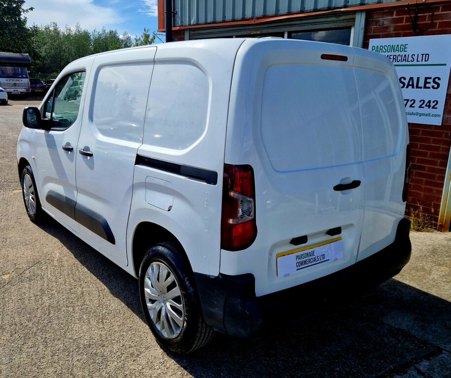 Peugeot Partner 1.5L Professional White #5