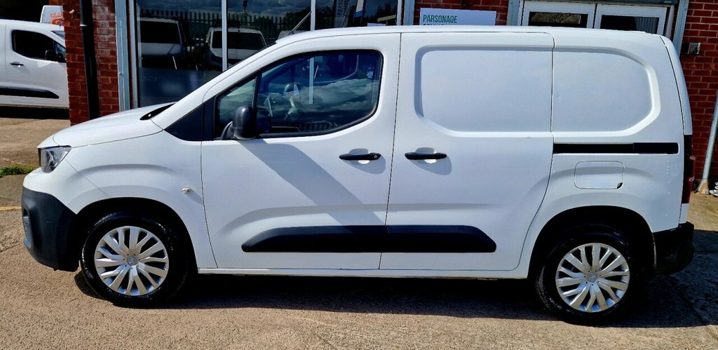 Peugeot Partner 1.5L Professional White #4