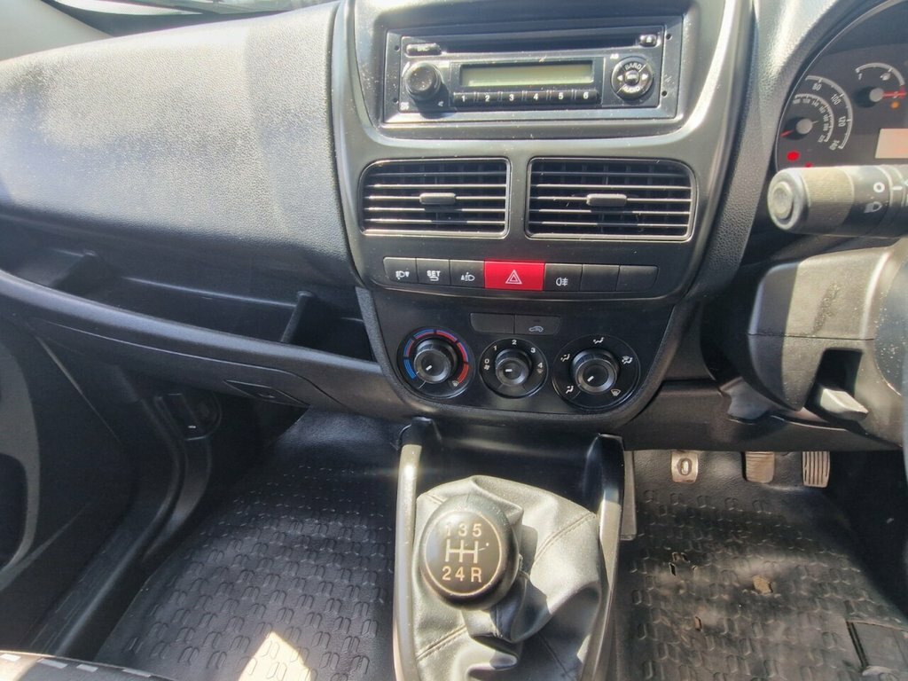 Vauxhall Combo 1.2 Combo 2300 Silver #18