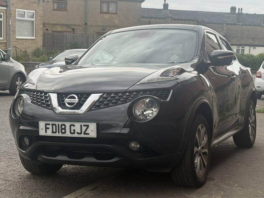 Nissan Juke Tekna Black #2