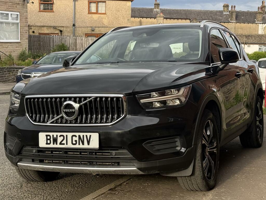 Volvo XC40 Inscription Black #2
