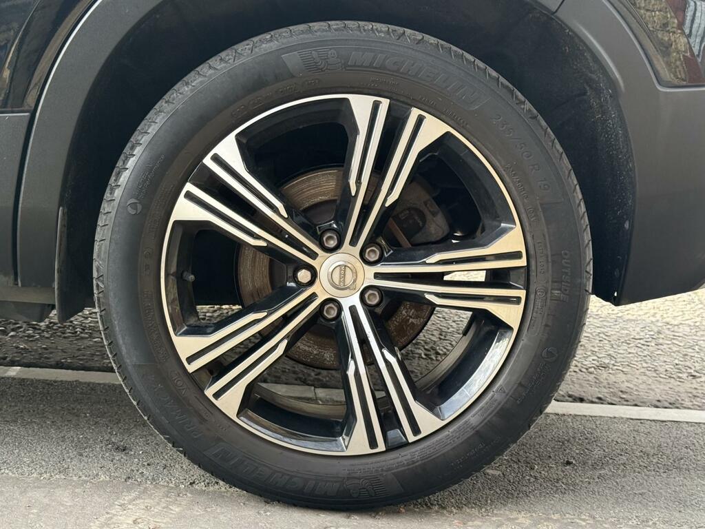 Volvo XC40 Inscription Black #5