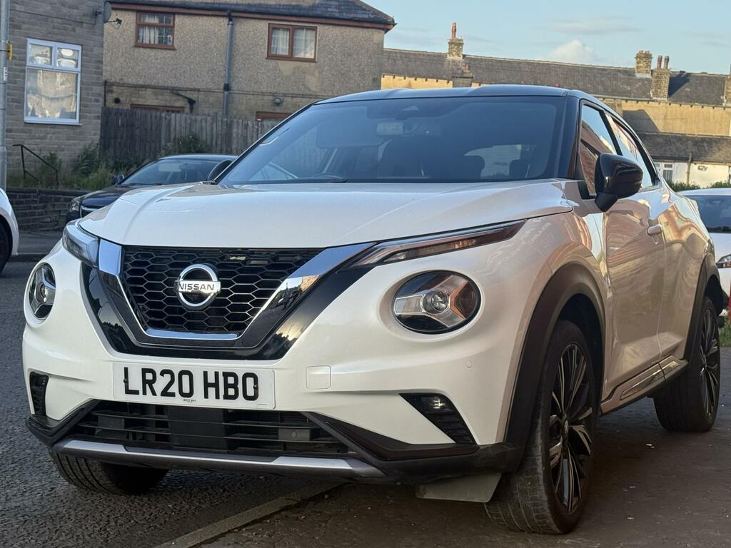 Nissan Juke Tekna White #3