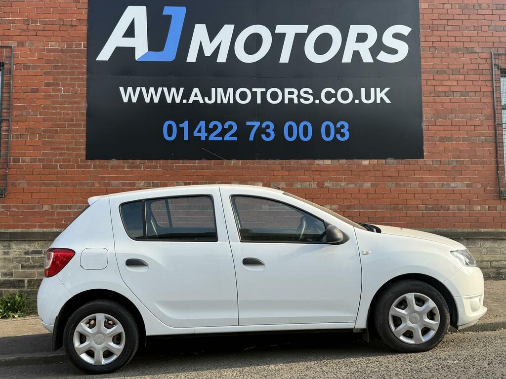 Dacia Sandero Hatchback Black #9