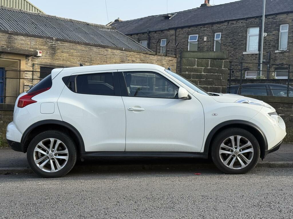 Nissan Juke 1.6 Acenta Premium Cvt Euro 5 Red #6