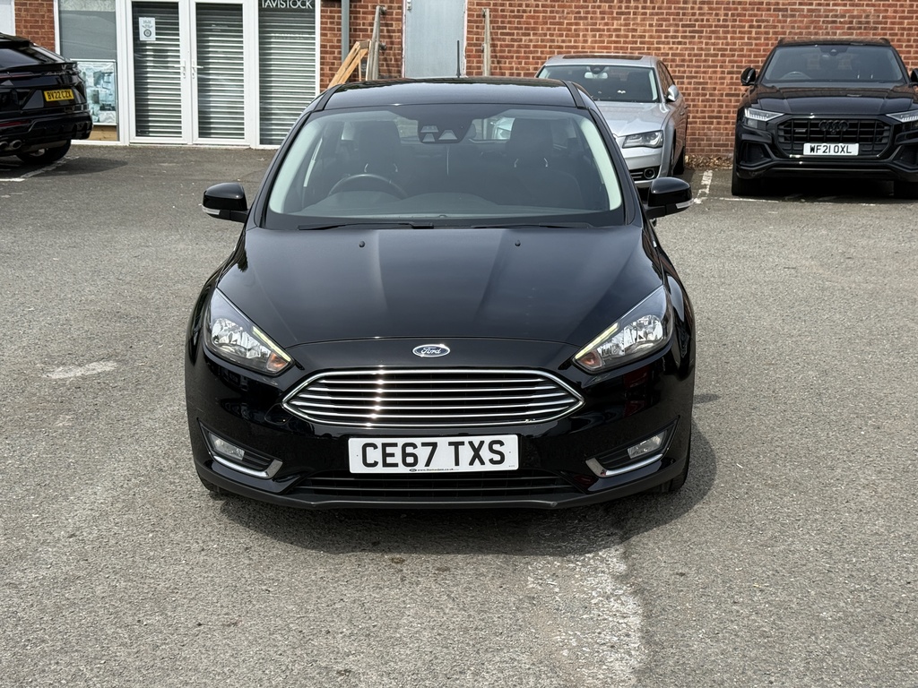 Ford Focus Hatchback CE67TXS Black #2