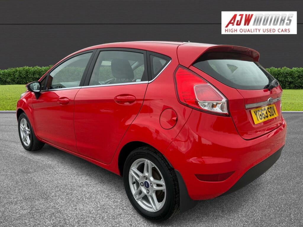 Ford Fiesta Hatchback 1.25 Zetec Euro 5 201363 YG63SDV Red #4