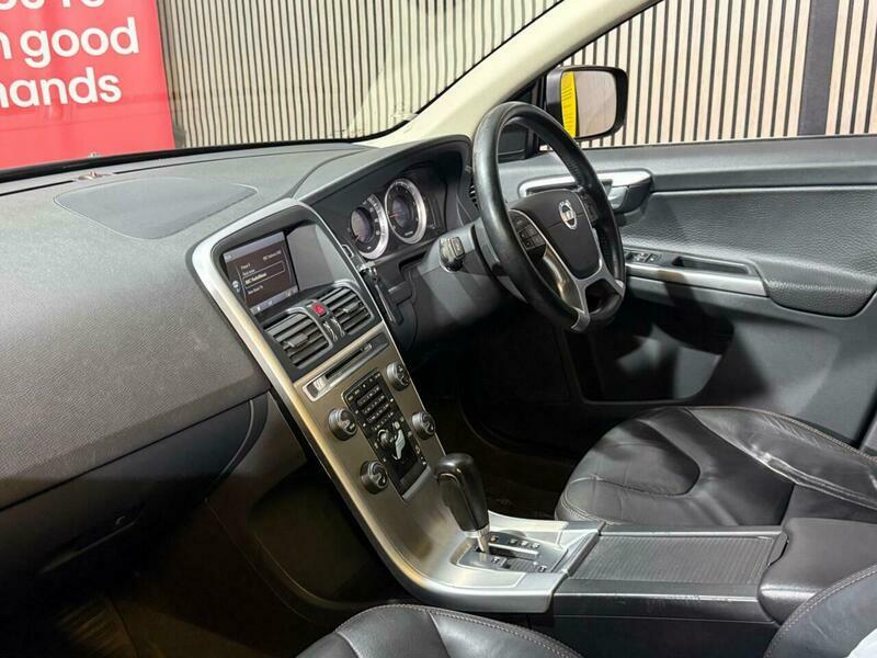 Volvo XC60 2.0 T5 Se Lux Premium Powershift Euro 5 #24