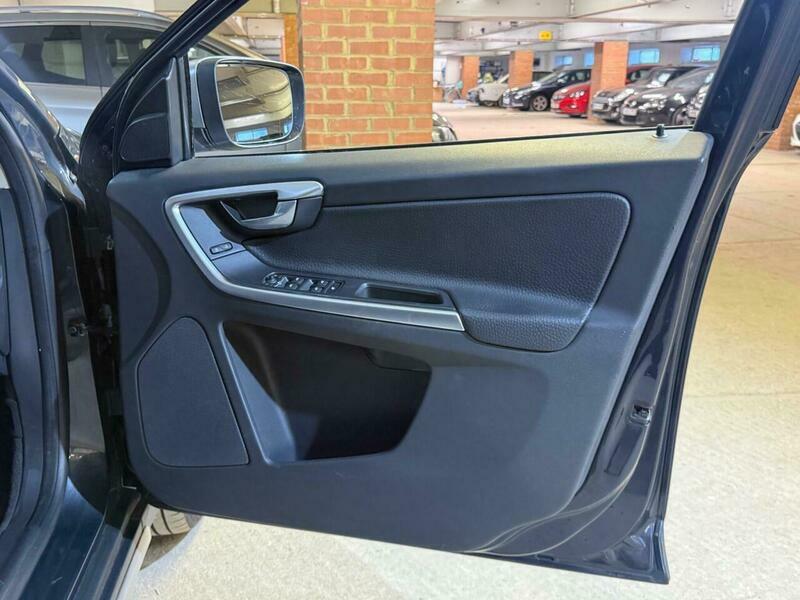 Volvo XC60 2.0 T5 Se Lux Premium Powershift Euro 5 #34