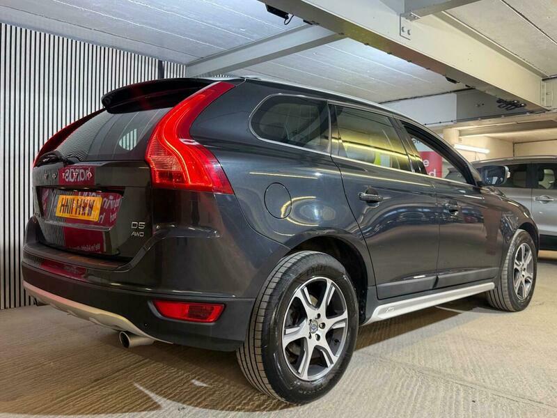 Volvo XC60 2.4 D5 Se Lux Grey #5