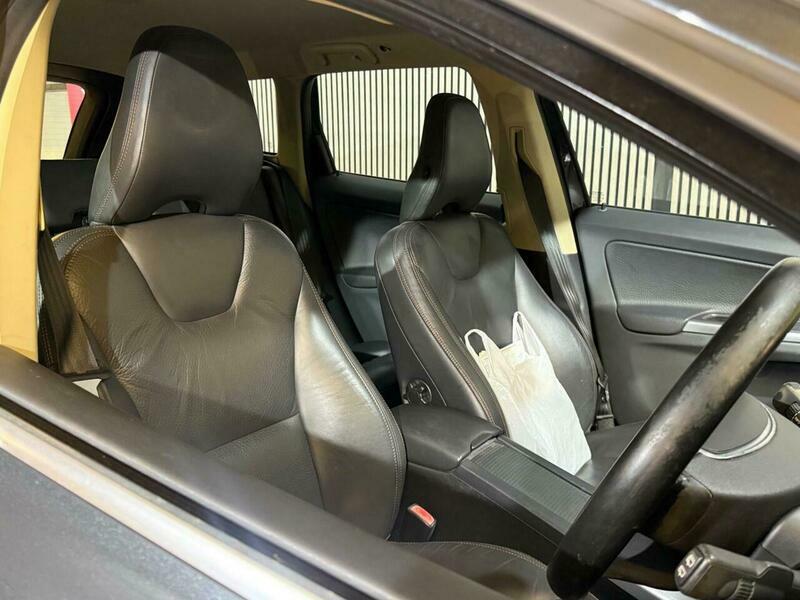 Volvo XC60 2.0 T5 Se Lux Premium Powershift Euro 5 #25