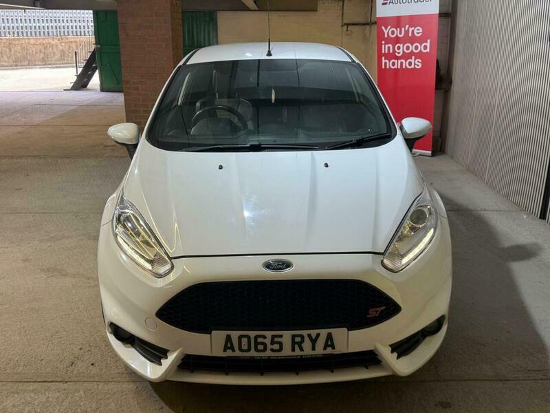 Ford Fiesta 1.6T Ecoboost St-2 Euro White #2