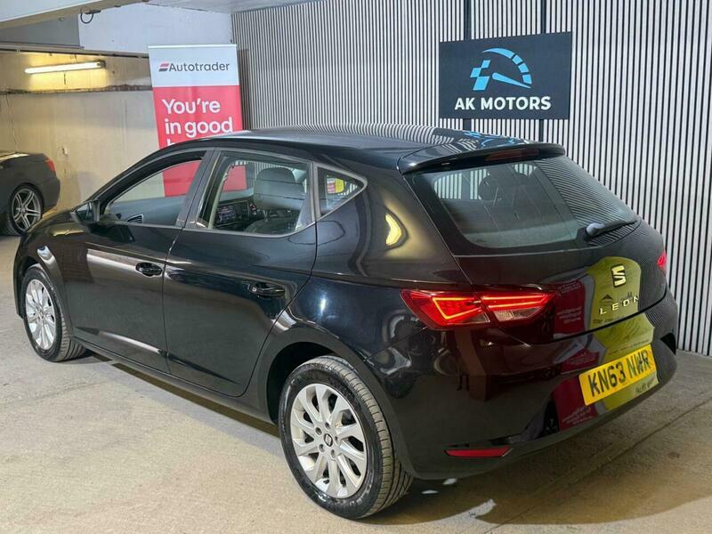 Seat Leon 1.6 Tdi Cr Se Black #4