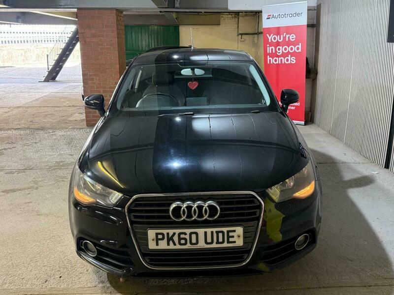 Audi A1 1.6 Tdi Se Euro 5 Ss Red #2