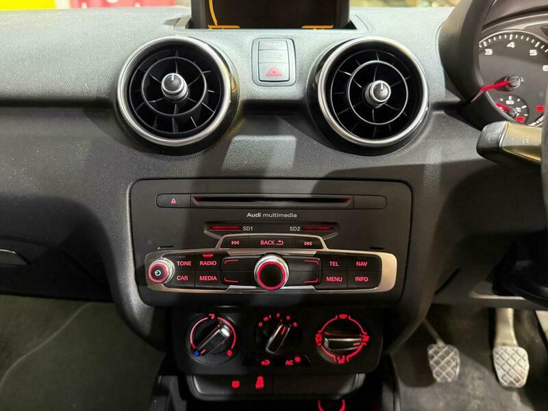 Audi A1 1.6 Tdi Se Euro 5 Ss Red #20
