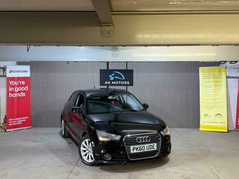 Audi A1 1.6 Tdi Se Euro 5 Ss Red #1