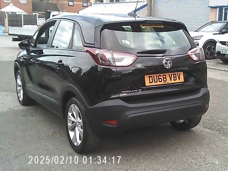 Vauxhall Crossland X Se Black #4
