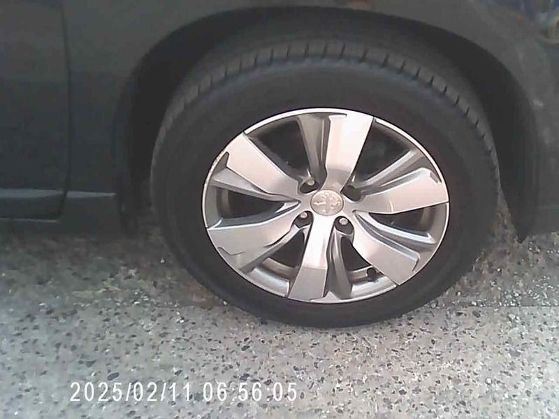 Peugeot 2008 Hdi Active Black #6