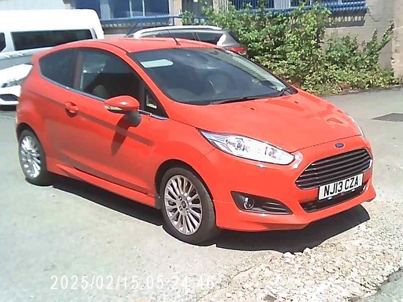 Ford Fiesta Titanium Red #4