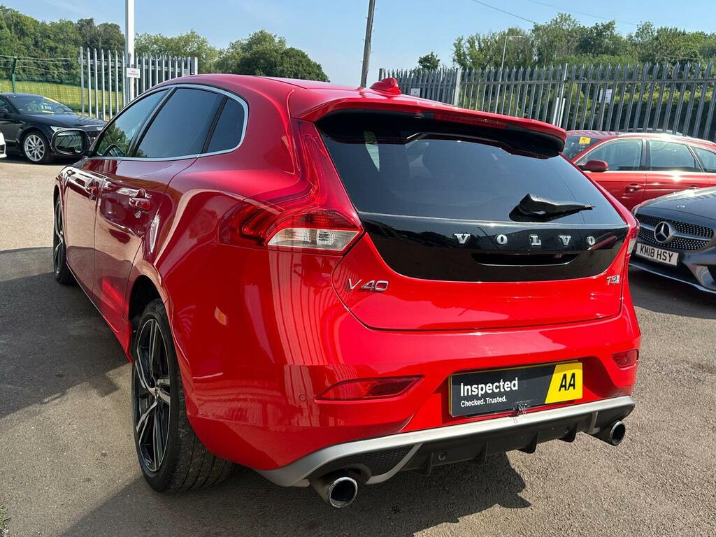 Volvo V40 2.0 T3 R-design Pro Euro 6 Ss Red #6